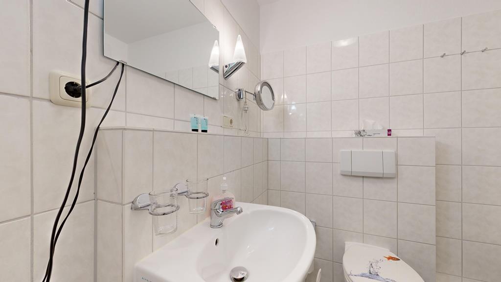 Foto der Wohnung RUG-12-021-43-binzersterne.binz-badezimmer.jpg
