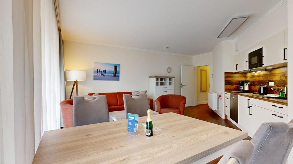 Foto der Wohnung RUG-15-008-62-duenenpark-binz-sitzbereich.JPG