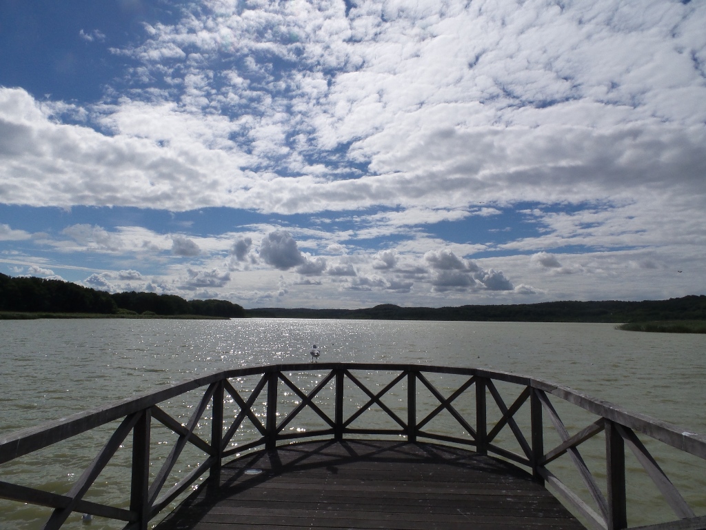 Ostseebad Binz - Der Schmachter See mit Wander- und Radwegen sowie dem Park der Sinne. 
  Weitere Fotos   