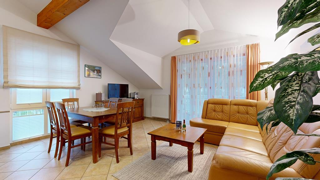 großes helles gemütliches Wohnzimmer-Residenz Prorer Wiek