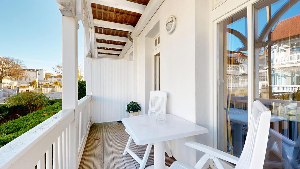 Foto der Wohnung RUG-11-005-04-villa-jugendglueck-binz-balkon1.jpg