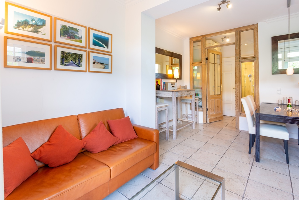 Foto der Wohnung RUG-12-015-02-villa-ravensberg-binz-sitzecke.jpg