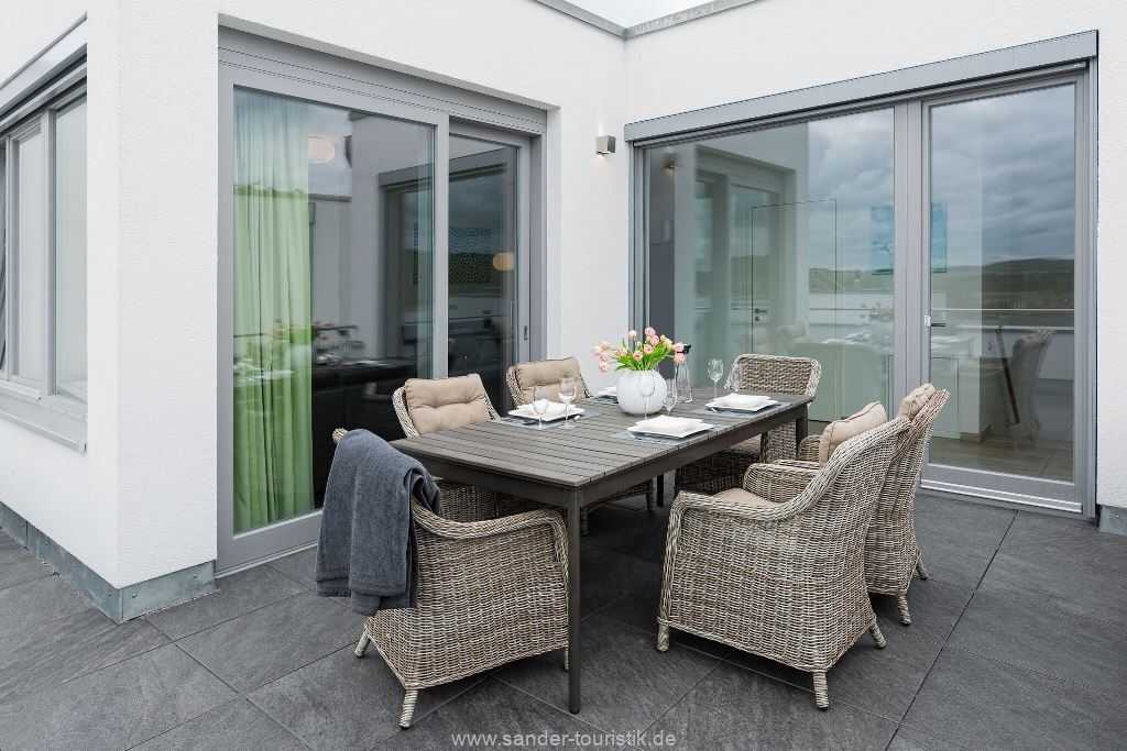Foto der Wohnung RUG-13-023-01-villa-meeresbrise-binz-balkon.jpg Foto der Wohnung RUG-13-023-01-villa-meeresbrise-binz-balkon.jpg