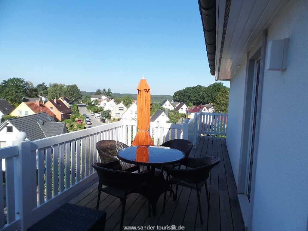 Foto der Wohnung RUG-13-036-10-villa-granitz-binz-balkon1.jpg Foto der Wohnung RUG-13-036-10-villa-granitz-binz-balkon1.jpg