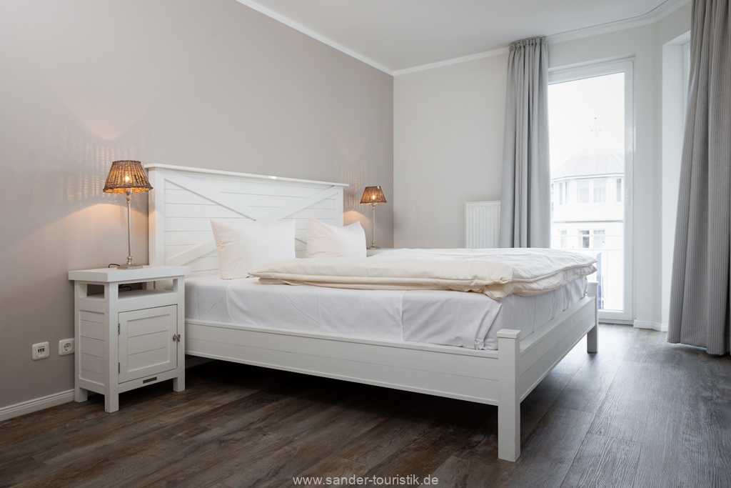 Foto der Wohnung RUG-20-301-28-bel-vital-binz-schlafzimmer.jpg Foto der Wohnung RUG-20-301-28-bel-vital-binz-schlafzimmer.jpg